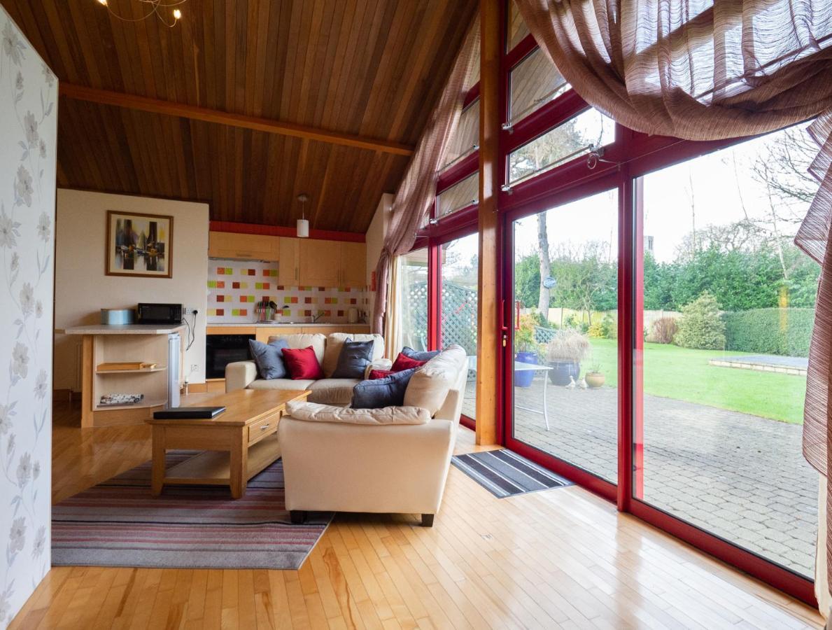 Surlingham Lodge Studio Large Family Cottage NWI Zewnętrze zdjęcie