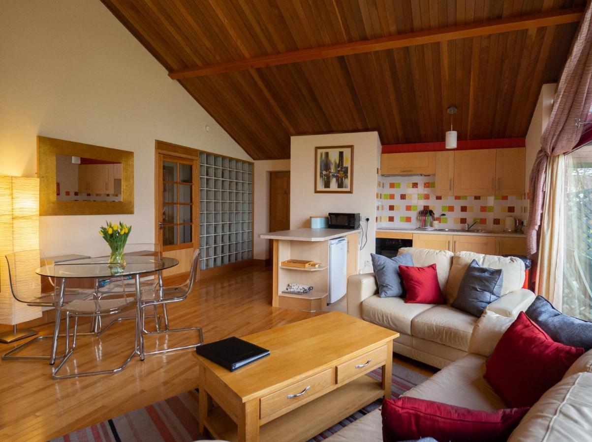Surlingham Lodge Studio Large Family Cottage NWI Zewnętrze zdjęcie