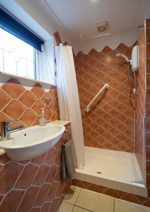 Surlingham Lodge Studio Large Family Cottage NWI Zewnętrze zdjęcie